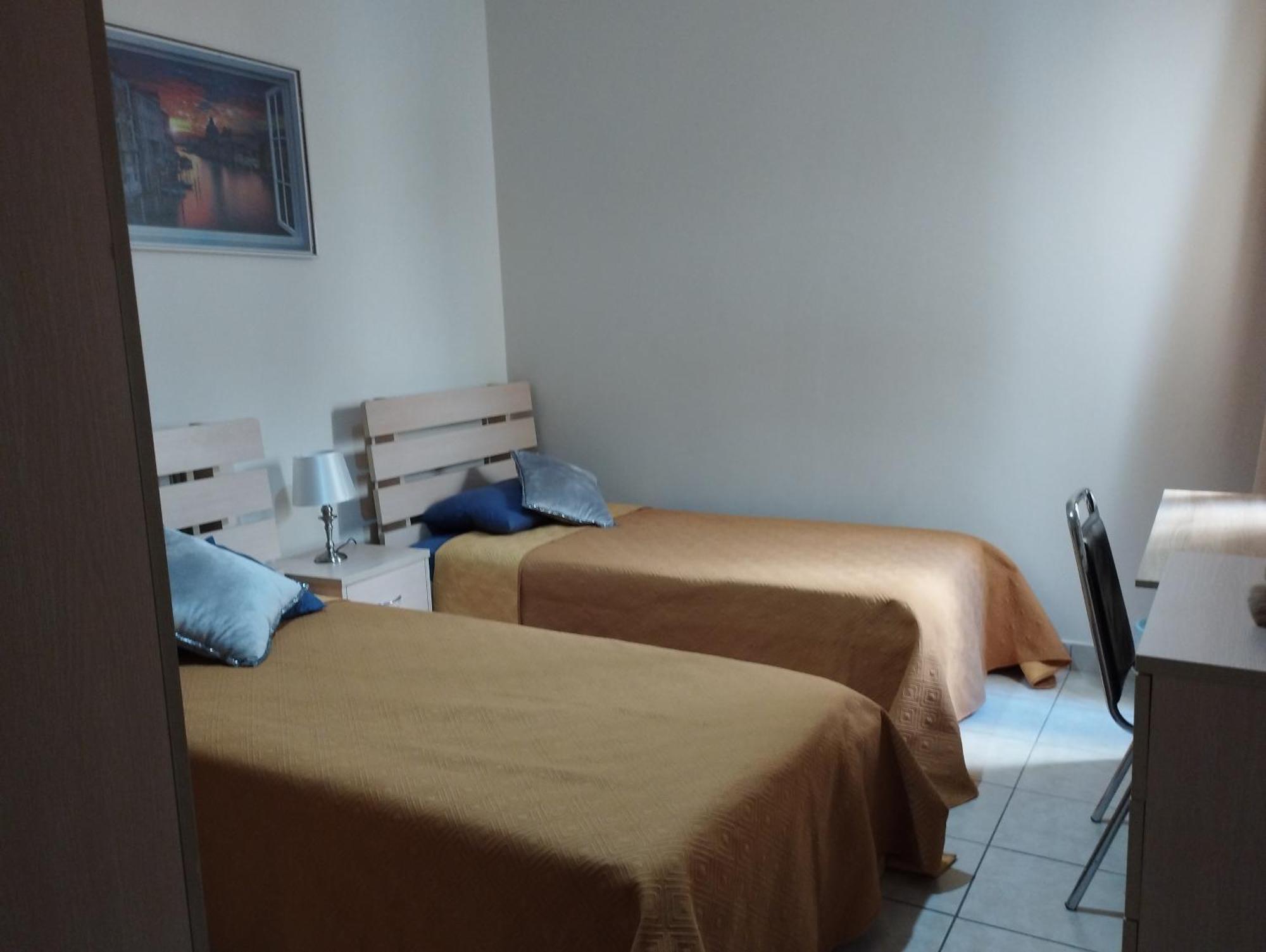 סיינט פול ביי Perfect Tourist Accommodation In Bugibba Square! מראה חיצוני תמונה